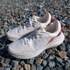 Ryka Freehand Walking Sneakers with ActivFoam Size Women's 7.5.